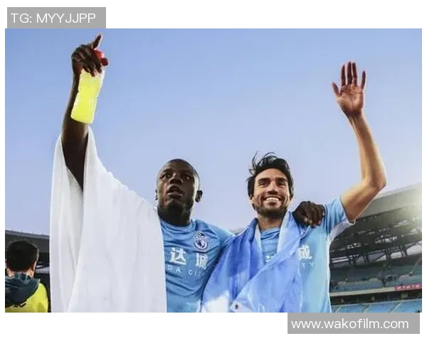 大连一方与山东鲁能激战正酣比赛结果引发球迷热议