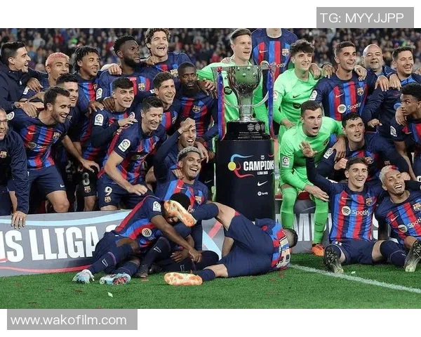 西甲第10轮焦点战巴萨迎战皇家马德里争夺荣耀之战